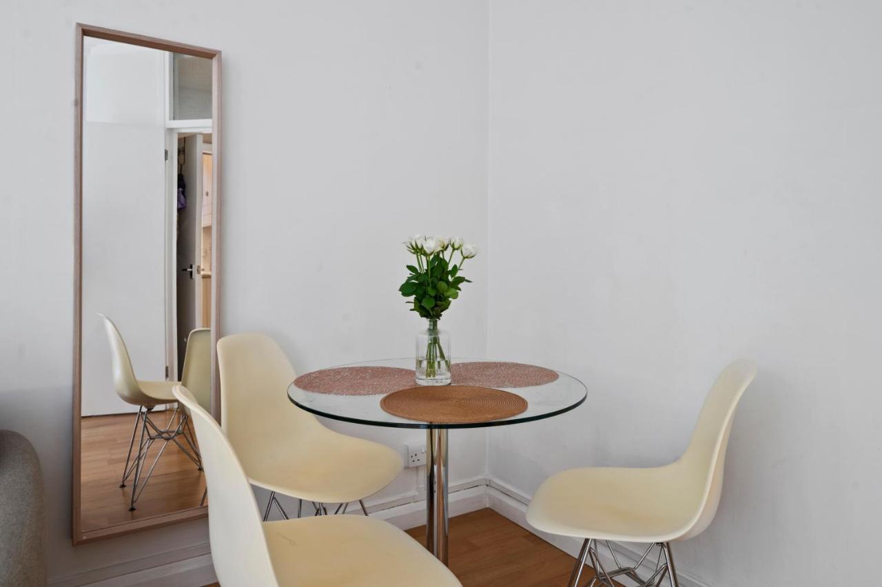 Cosy Flat In Central ลอนดอน ภายนอก รูปภาพ